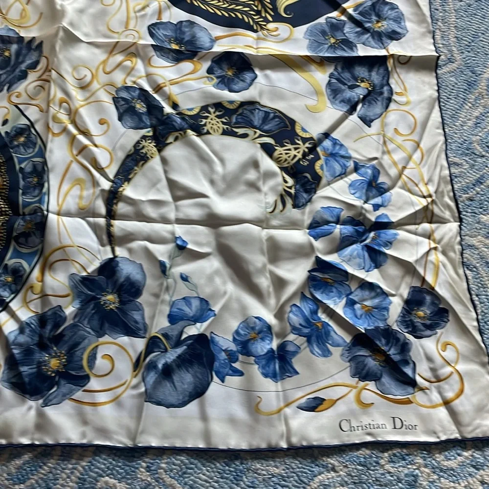 Christian Dior scarf 33.5x33 inches preowned